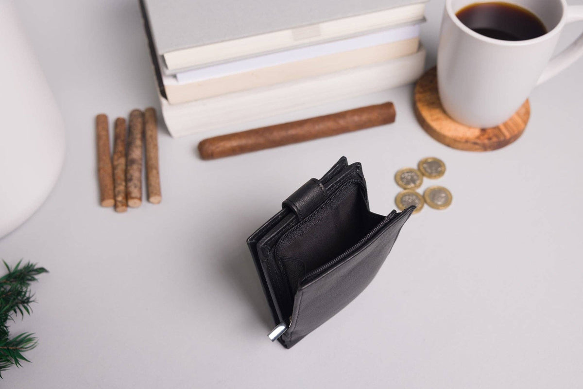 Biggs & Bane Men's Bifold Black Leather Wallet With Large External Coins Pocket With Gusset