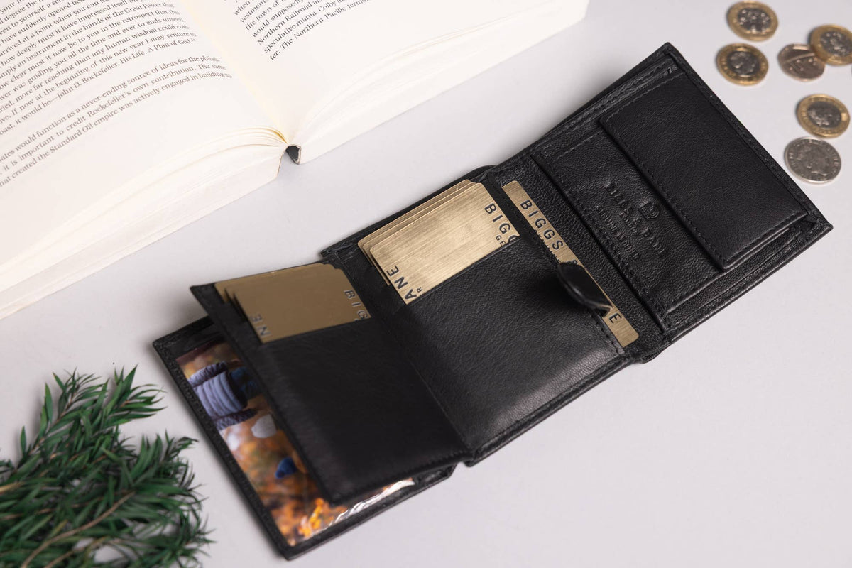 Biggs & Bane Men's Trifold Black Leather Wallet