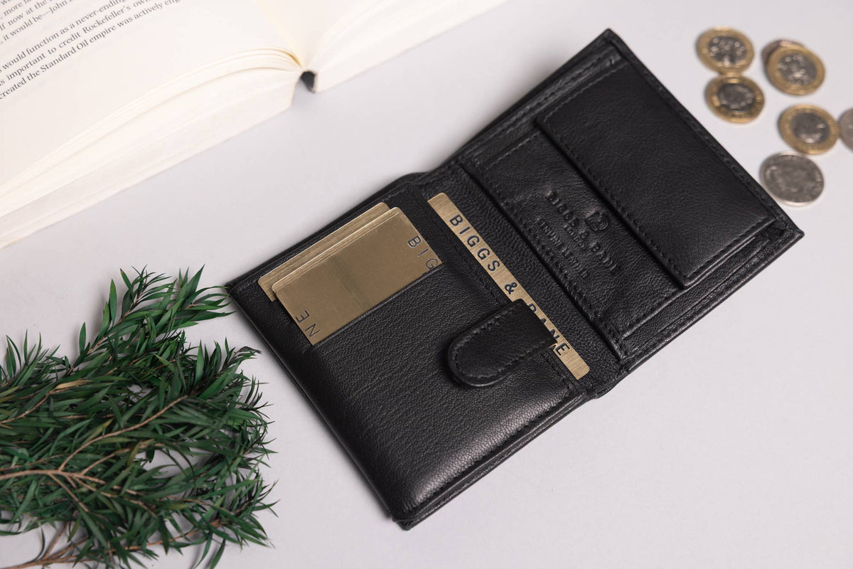 Biggs & Bane Men's Trifold Black Leather Wallet