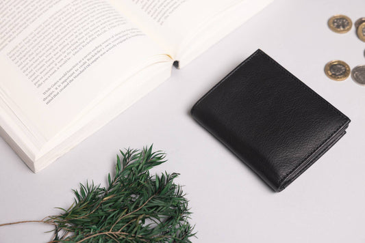 Biggs & Bane Men's Trifold Black Leather Wallet