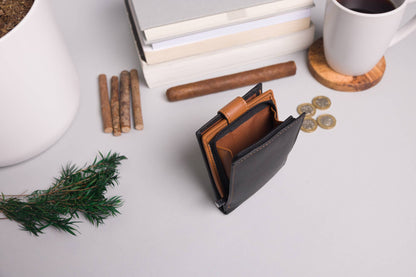 Biggs & Bane Men's Bifold Black & Tan Leather Wallet With Large External Coins Pocket With Gusset